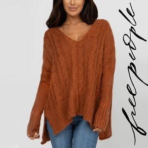 RARE Free People Cable Knit V Neck Pullover (full boho closet🦋🌿!)